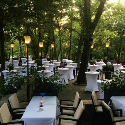 Iznajmljivanje barskih stolova cena Beograd